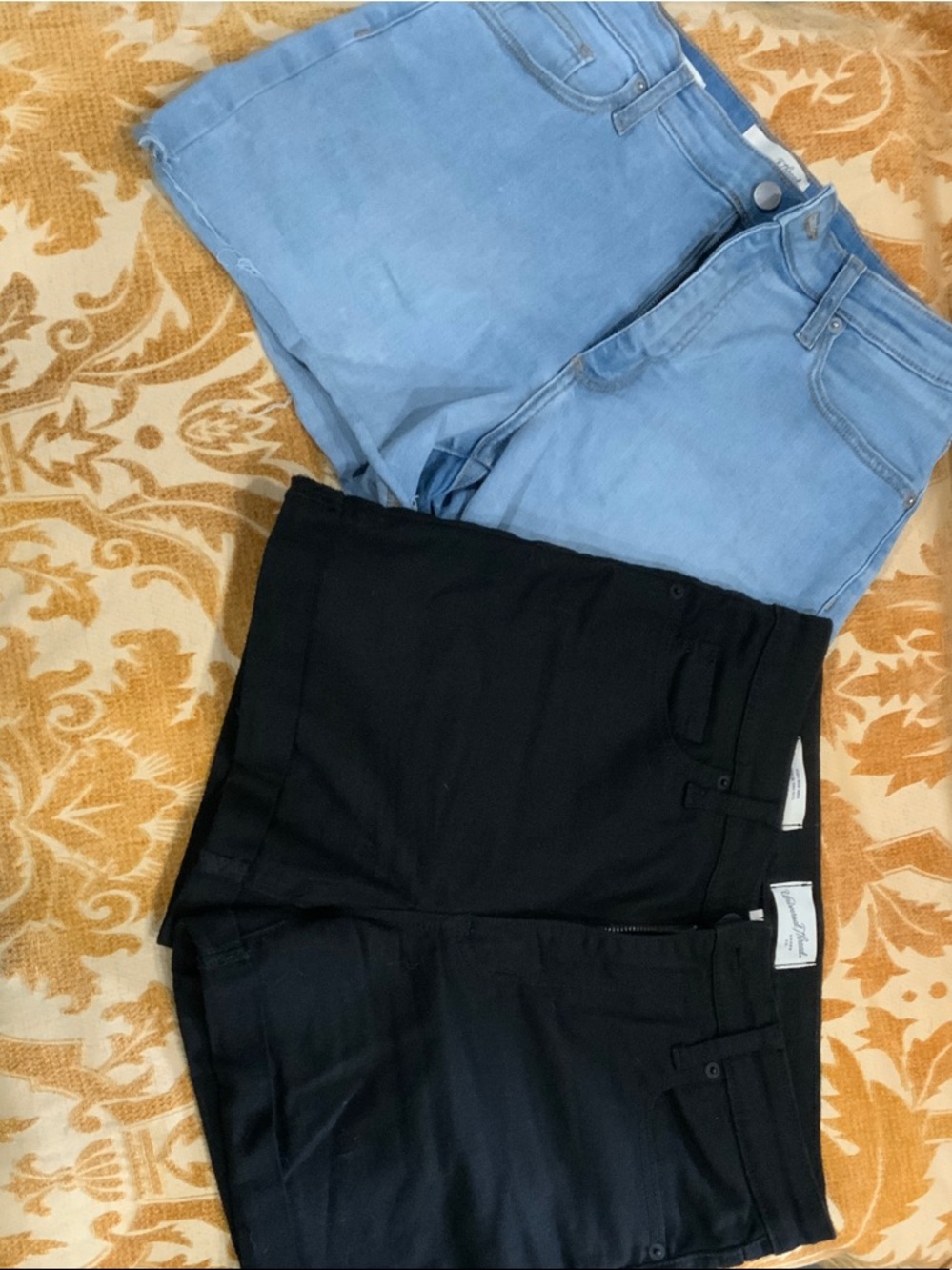 Women’s High-Rise Light Blue and Black Jeans - Classic Fit